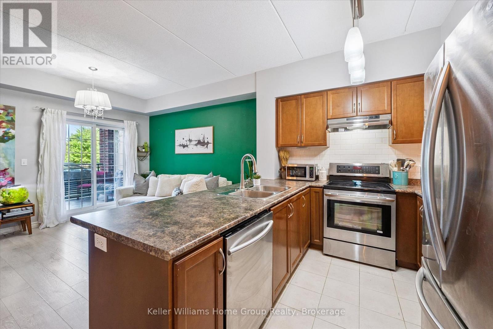 Photo 6 of 104 1440 Gordon Street, Guelph ON