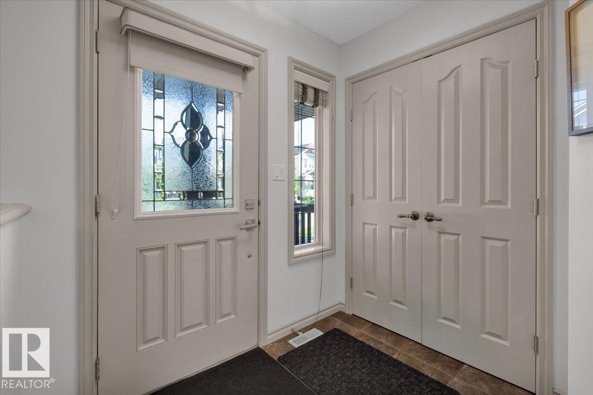 Photo 3 of 2917 21 A Av Nw, Edmonton AB