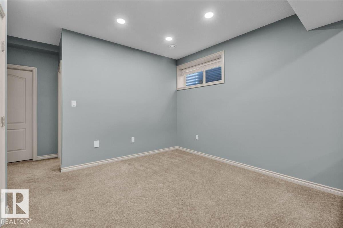 Photo 26 of 2917 21 A Av Nw, Edmonton AB