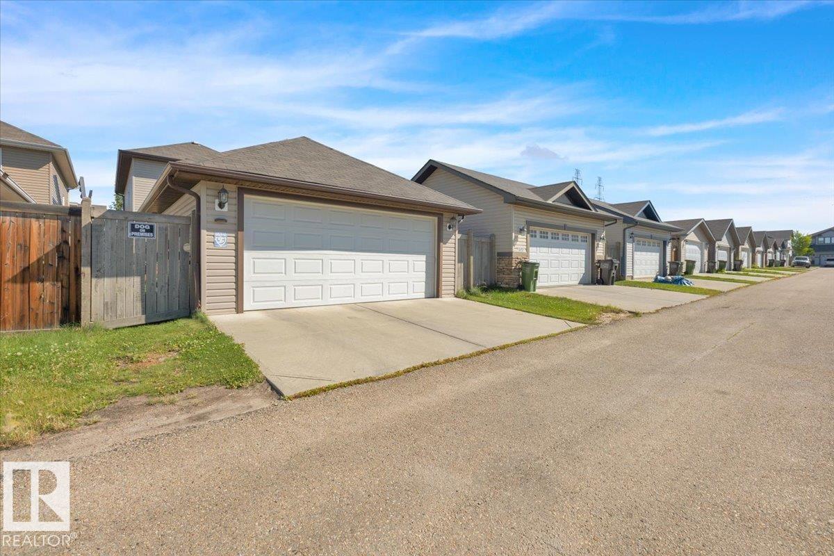 Photo 28 of 2917 21 A Av Nw, Edmonton AB