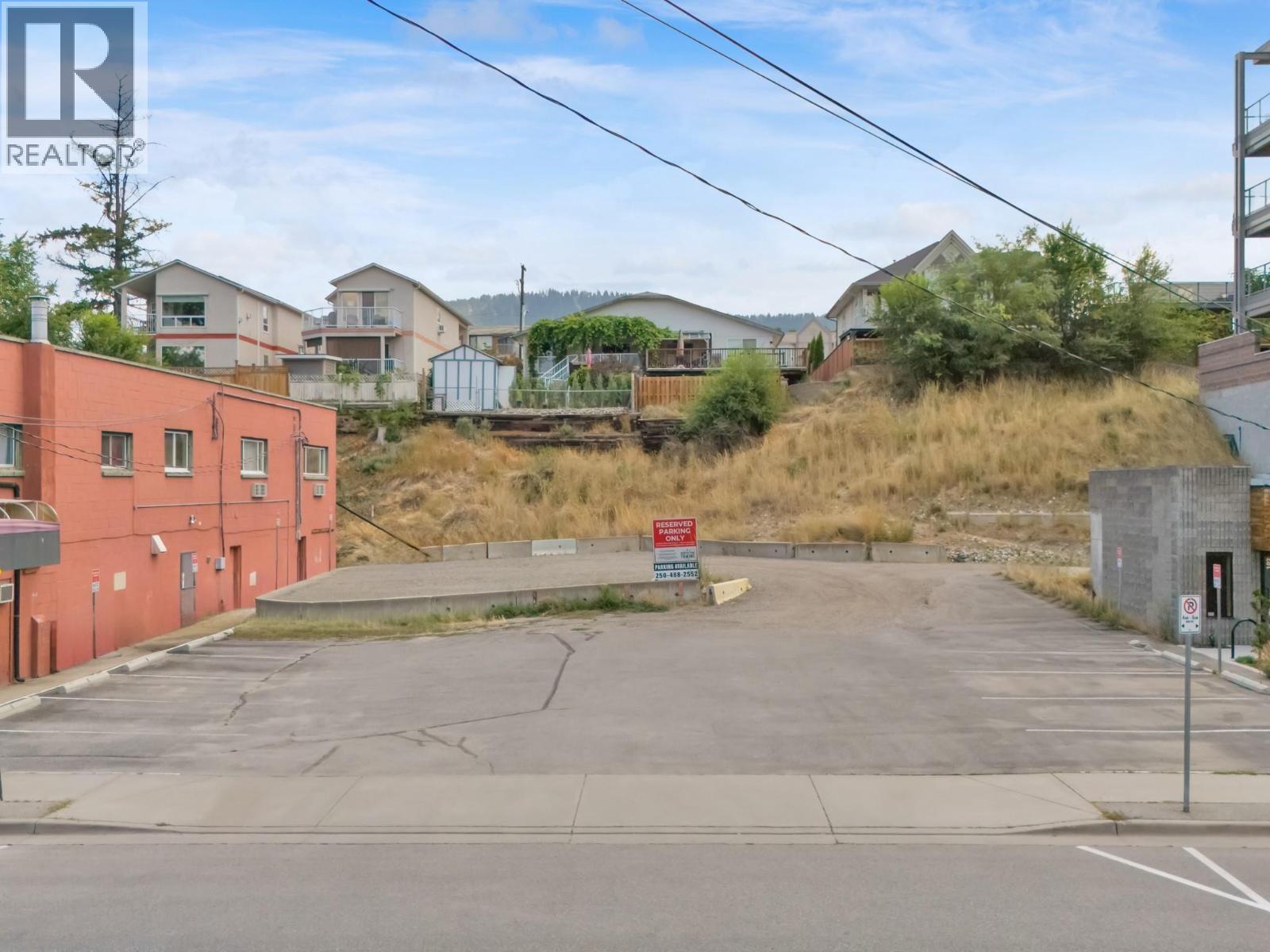 98 ELLIS Street, Penticton