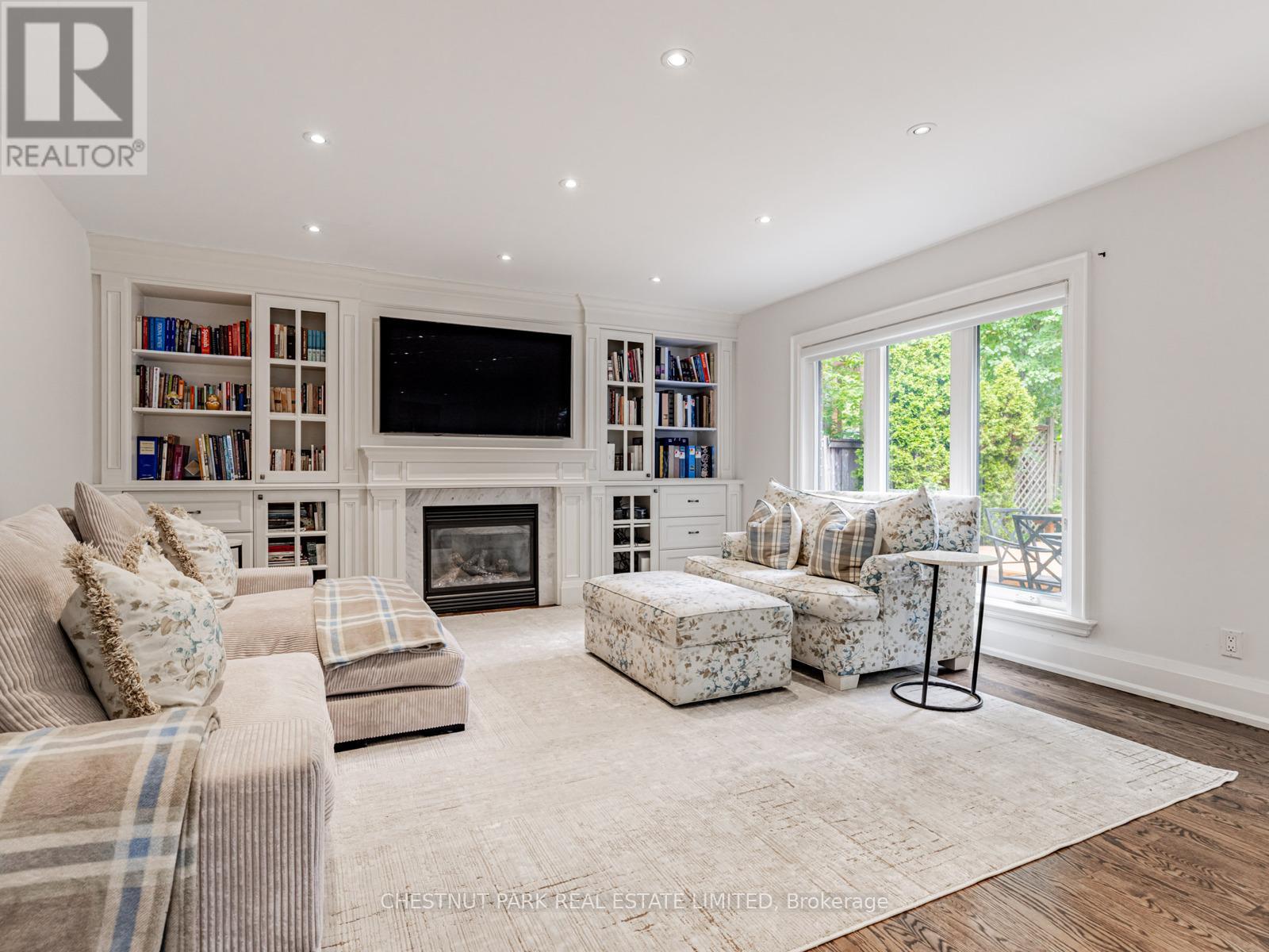Photo 13 of 440 Glengarry Avenue, Toronto ON