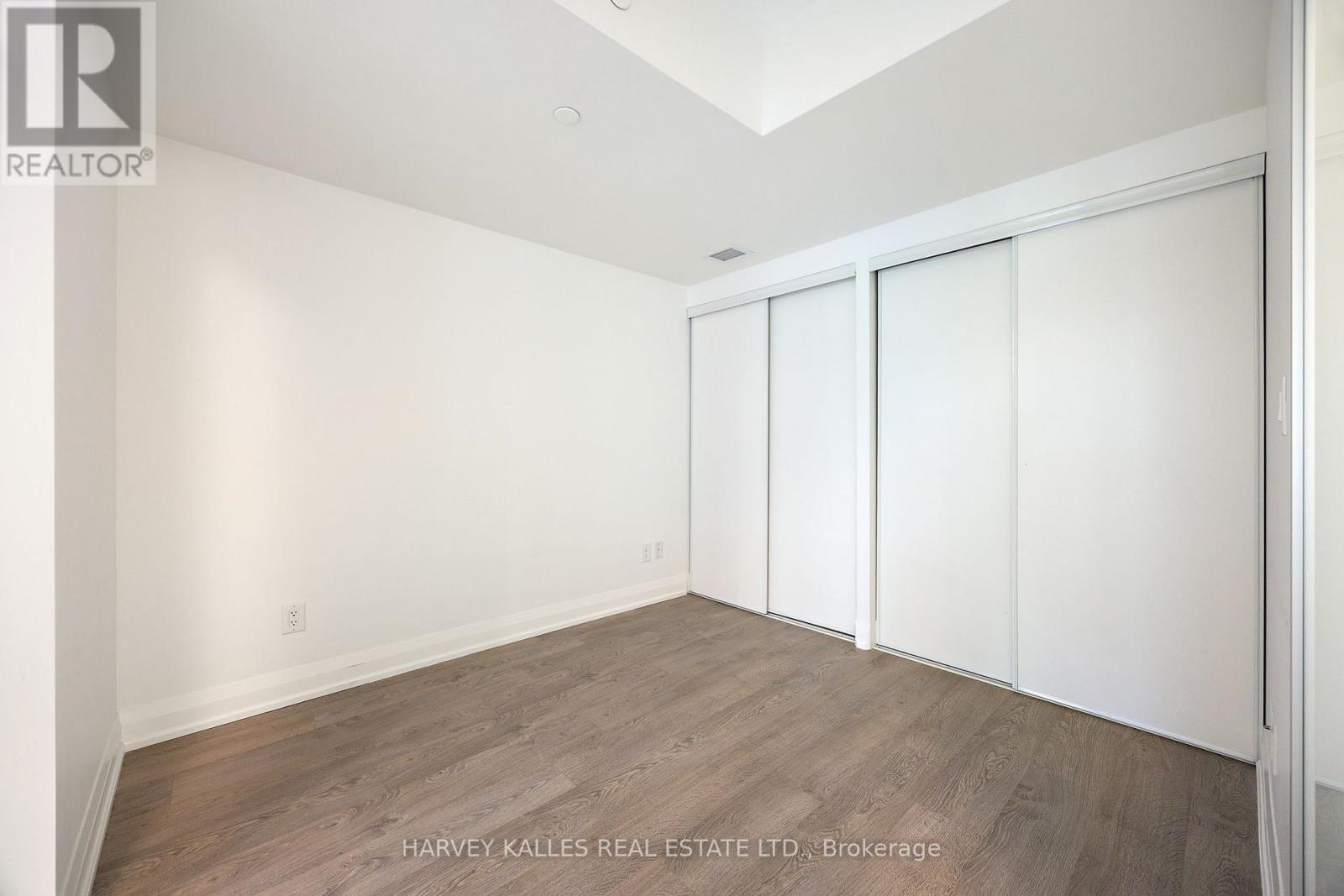 Photo 20 of 304 1400 Kingston Road, Toronto ON