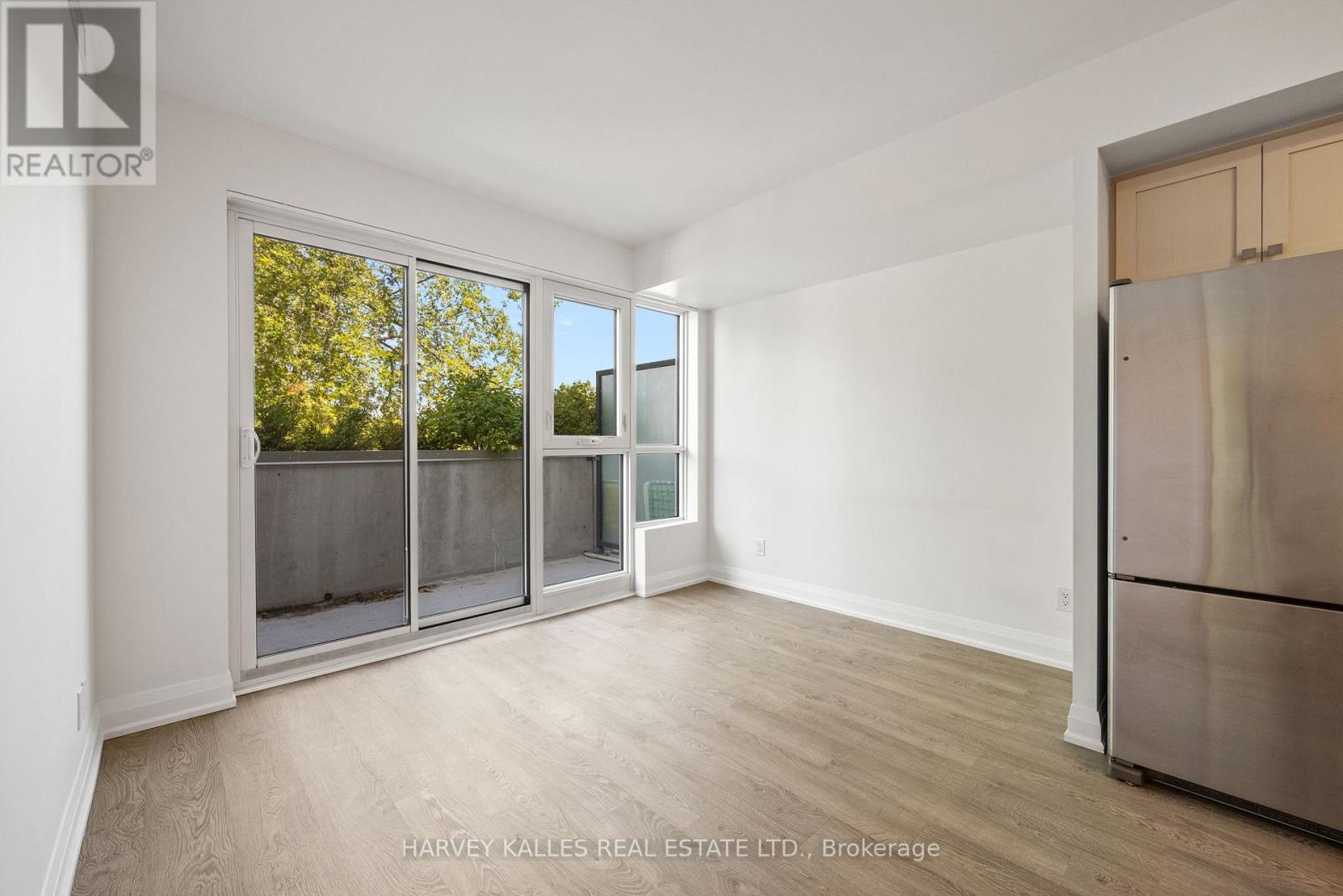 Photo 21 of 304 1400 Kingston Road, Toronto ON