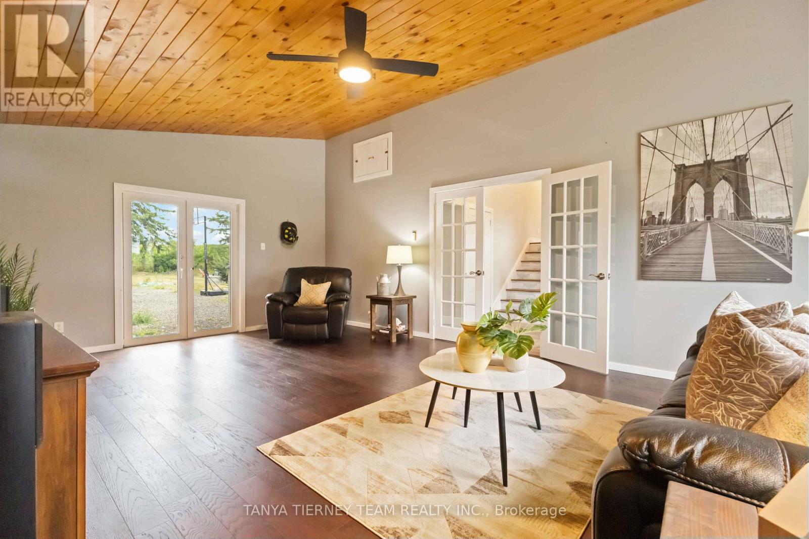 Photo 10 of 6381 Leskard Road, Clarington ON