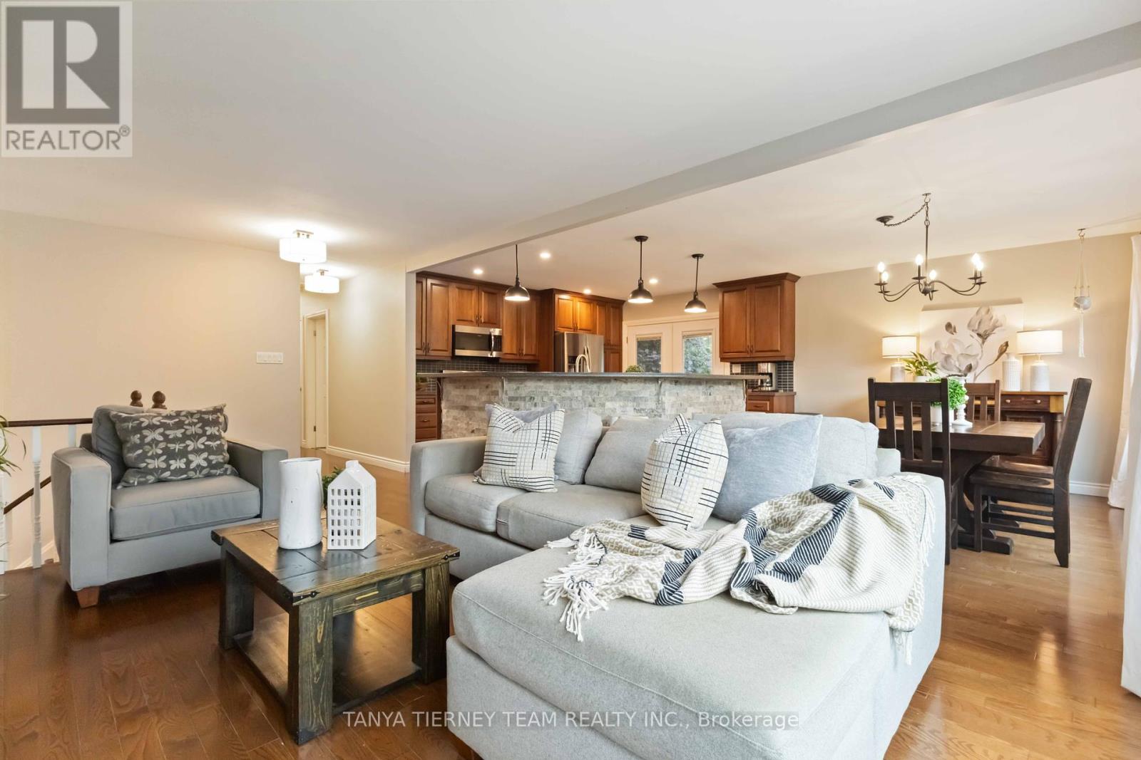 Photo 12 of 6381 Leskard Road, Clarington ON