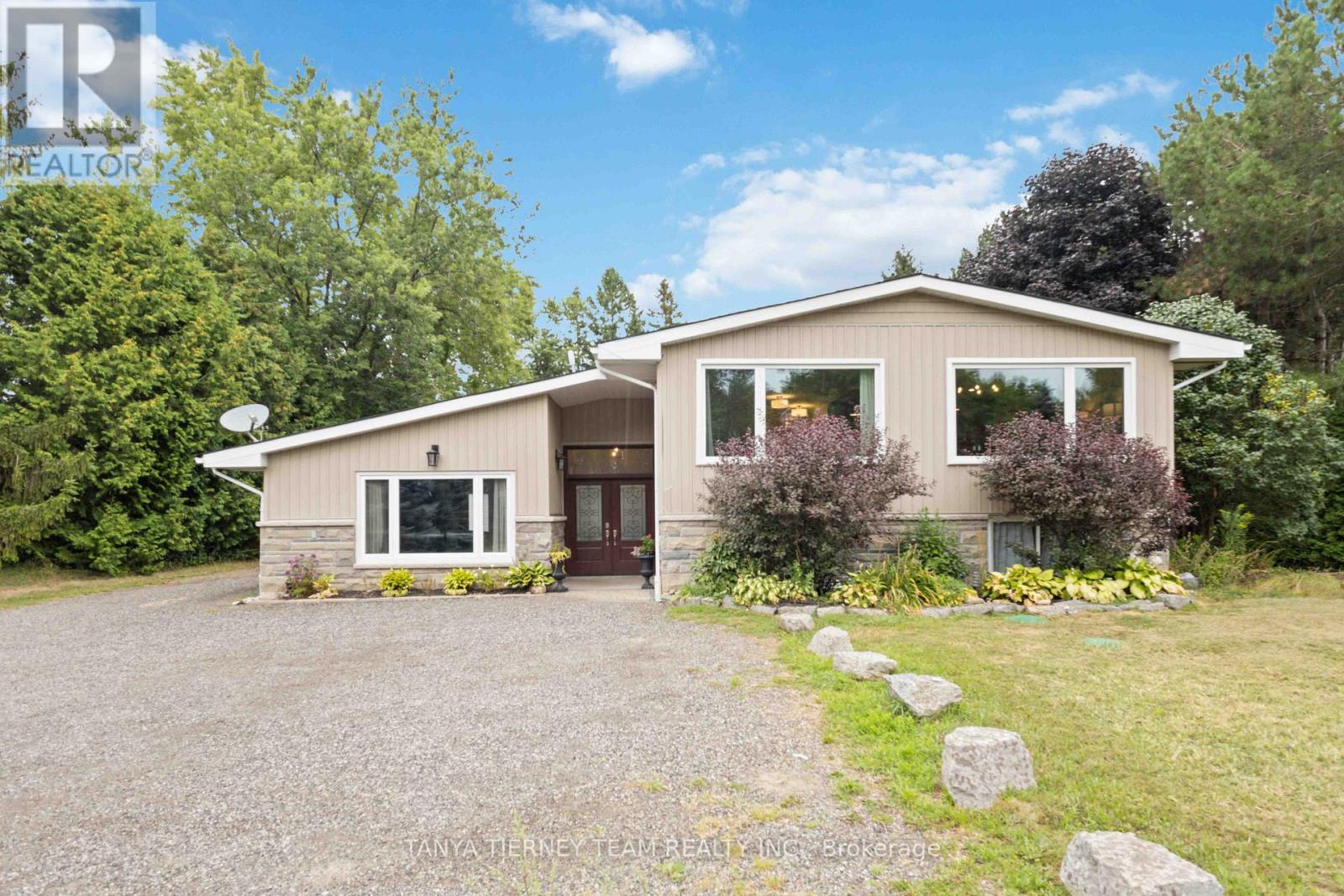 Photo 3 of 6381 Leskard Road, Clarington ON