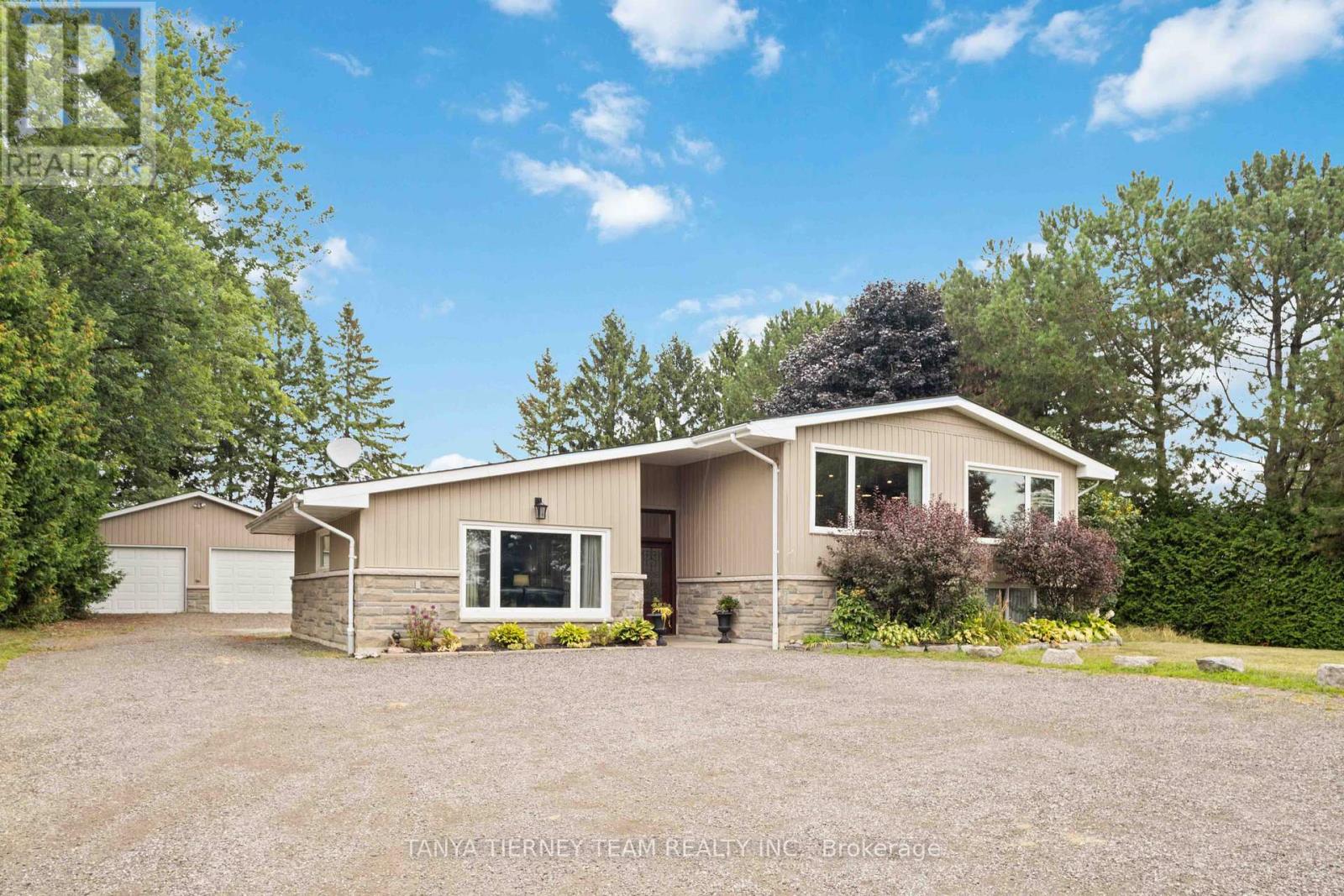 Photo 4 of 6381 Leskard Road, Clarington ON