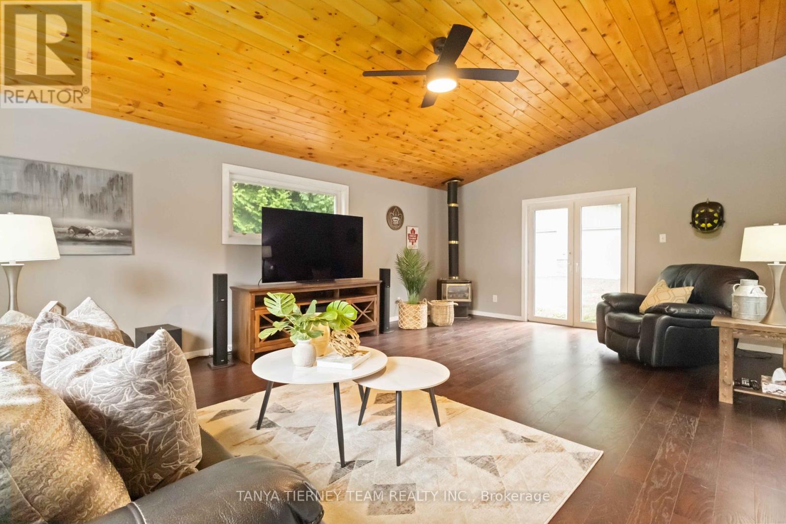 Photo 9 of 6381 Leskard Road, Clarington ON