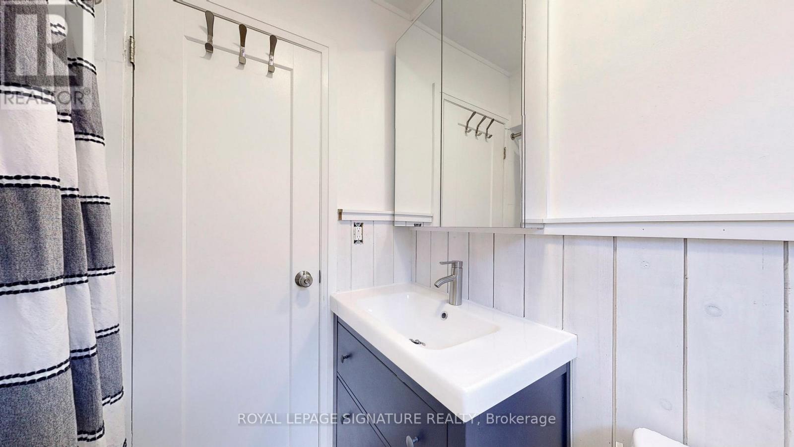 Photo 7 of 500 Atlas Avenue, Toronto ON