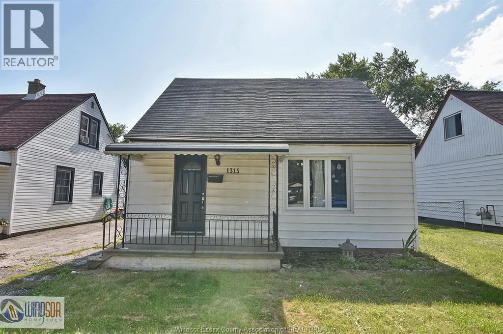 Photo 9 of 1315 Partington Avenue, Windsor ON