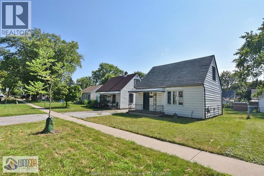 Photo 12 of 1315 Partington Avenue, Windsor ON