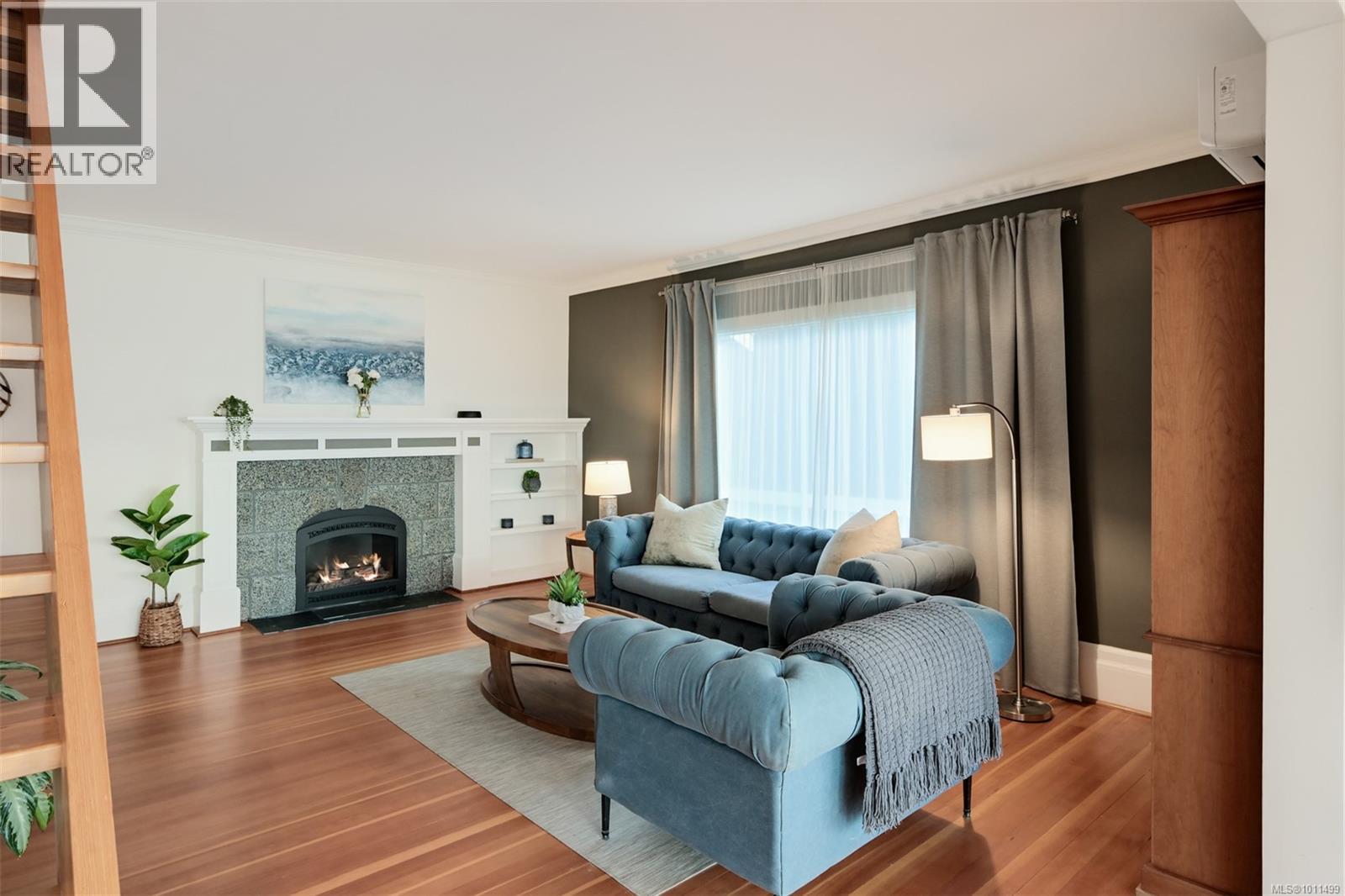 Photo 21 of 4971 Cordova Bay Rd, Saanich BC