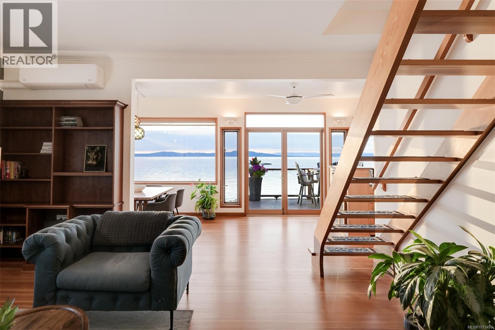 Photo 44 of 4971 Cordova Bay Rd, Saanich BC