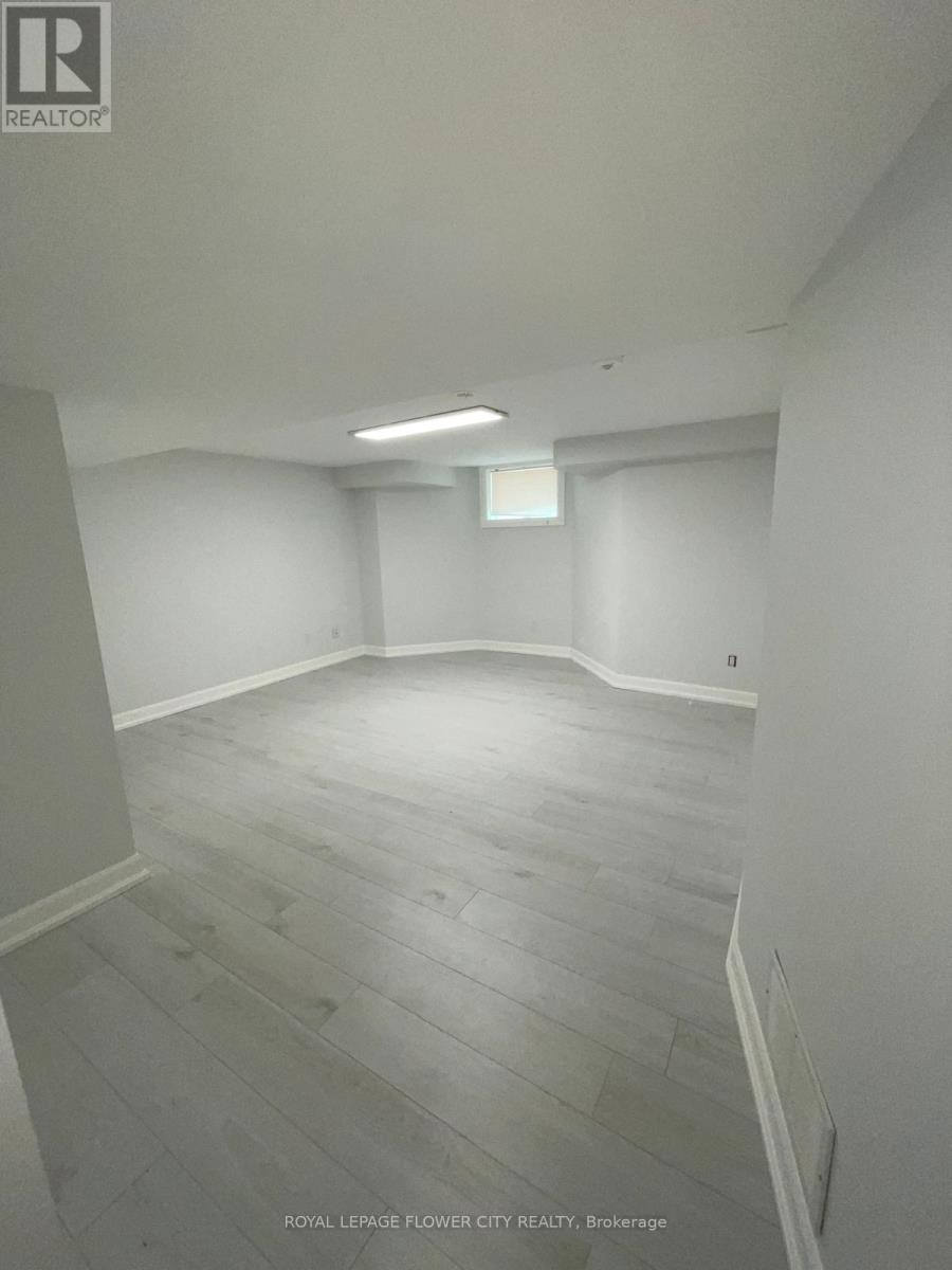 Photo 10 of Lwr Lvl 18 Reuben Avenue, Toronto ON