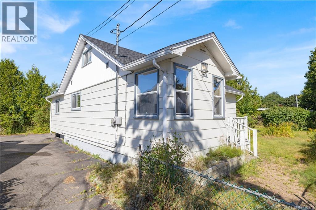 Photo 2 of 47 Puglsey Avenue, Saint John NB