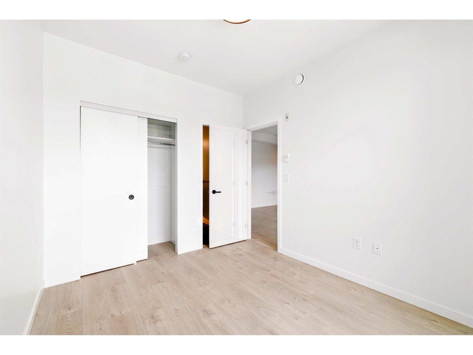 Photo 3 of 515 19577 65 B Avenue, Surrey BC
