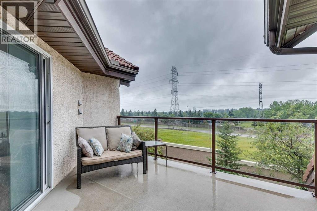Single Family House Bungalow for Sale in   Sirocco Drive SW Signal Hill Calgary 