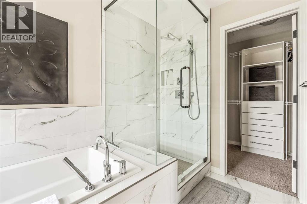 Single Family House for Sale in  Sage Bluff Heights NW Sage Hill Calgary 