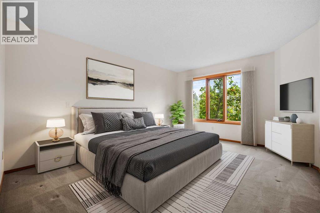 Single Family House for Sale in  Edgepark Villas NW Edgemont Calgary 