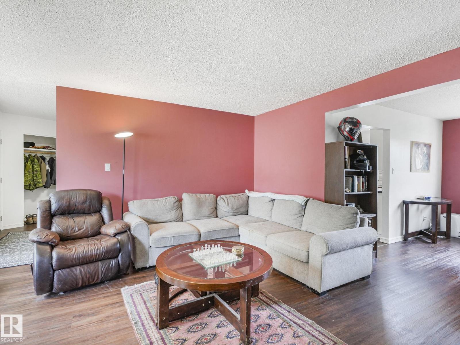 Photo 16 of 5546 Centennial Dr, Wetaskiwin AB