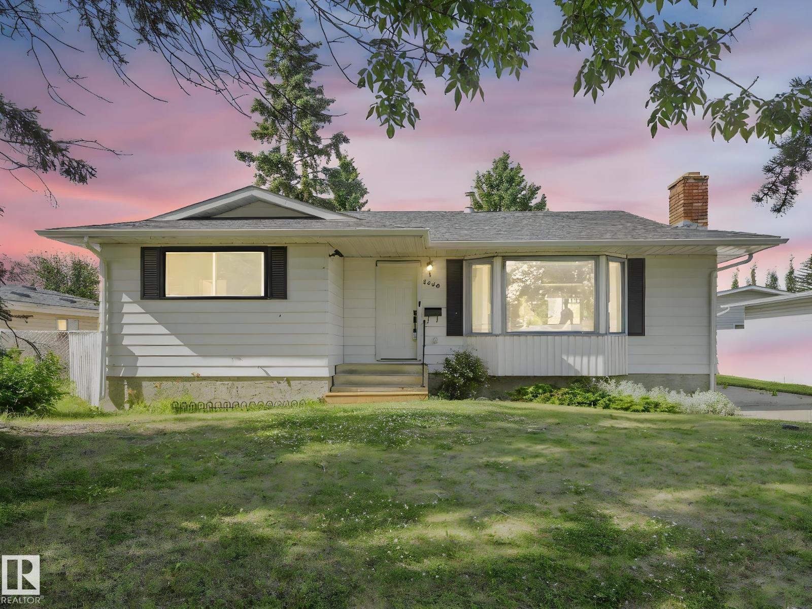 Photo 2 of 5546 Centennial Dr, Wetaskiwin AB