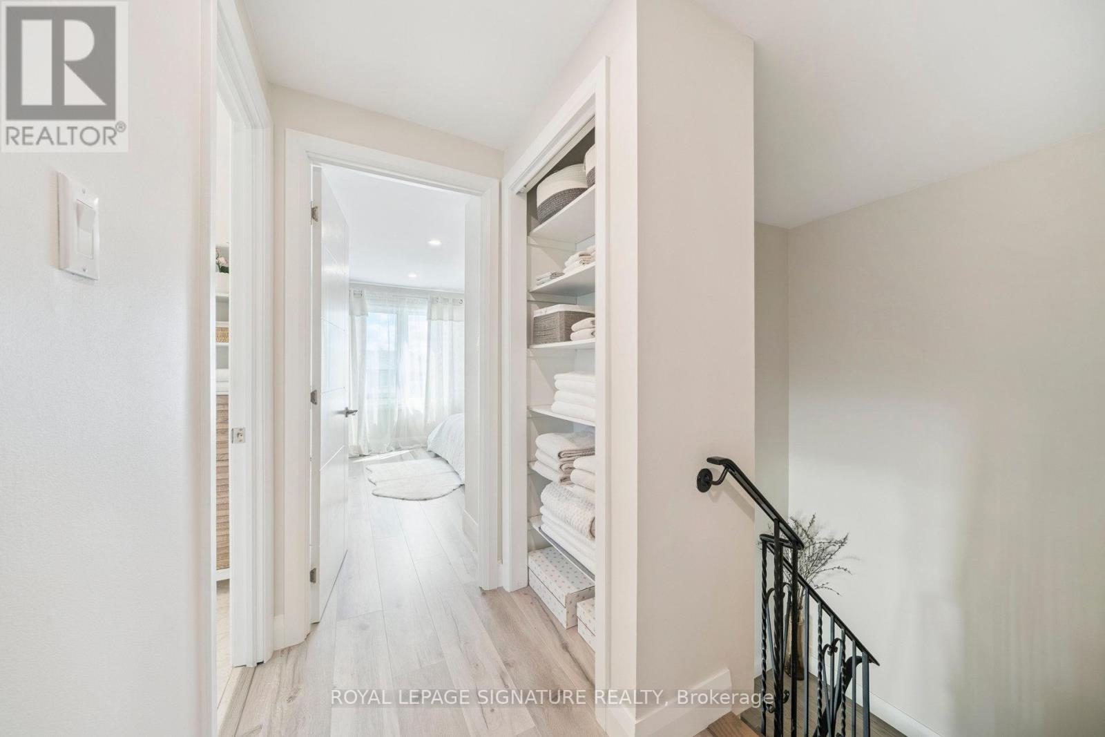 Photo 44 of 519 Galedowns Court, Mississauga ON
