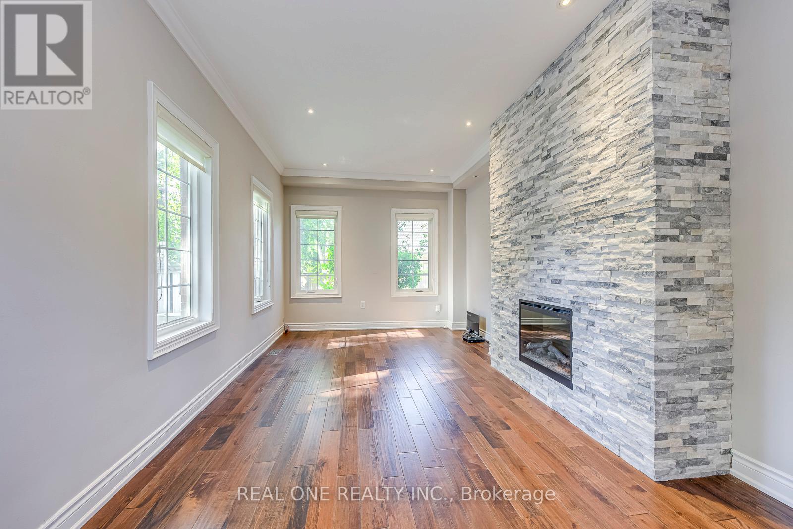 Photo 22 of 308 Morrison Road, Oakville ON