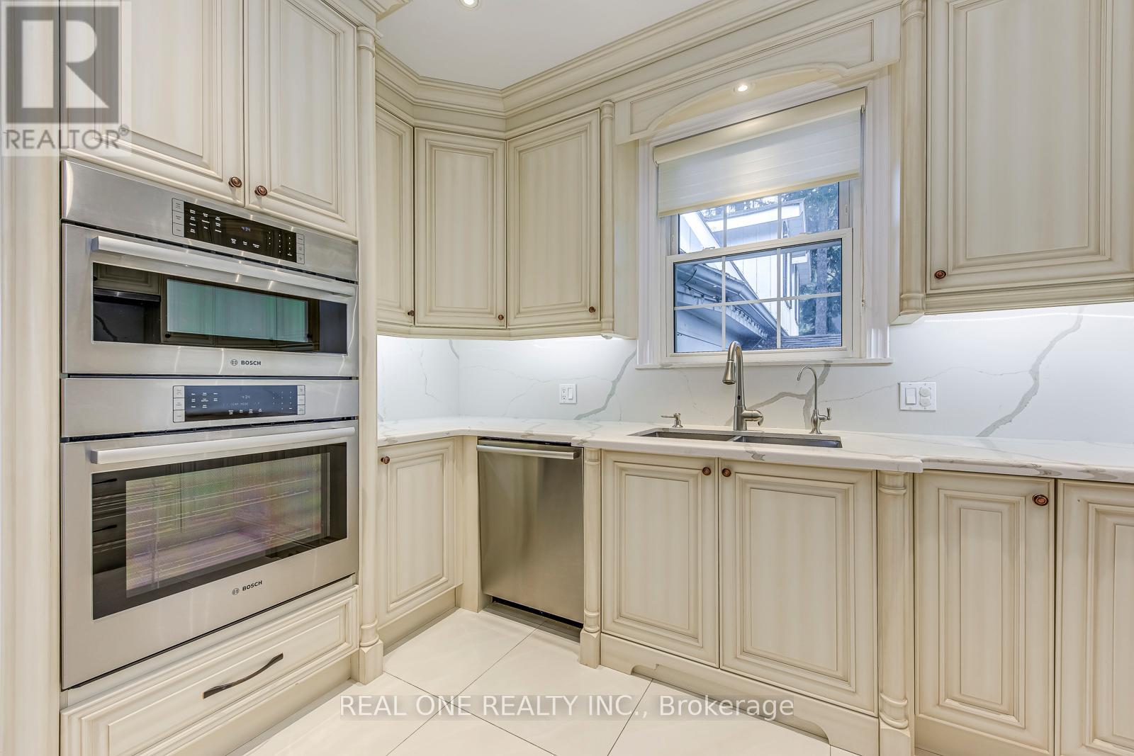 Photo 6 of 308 Morrison Road, Oakville ON