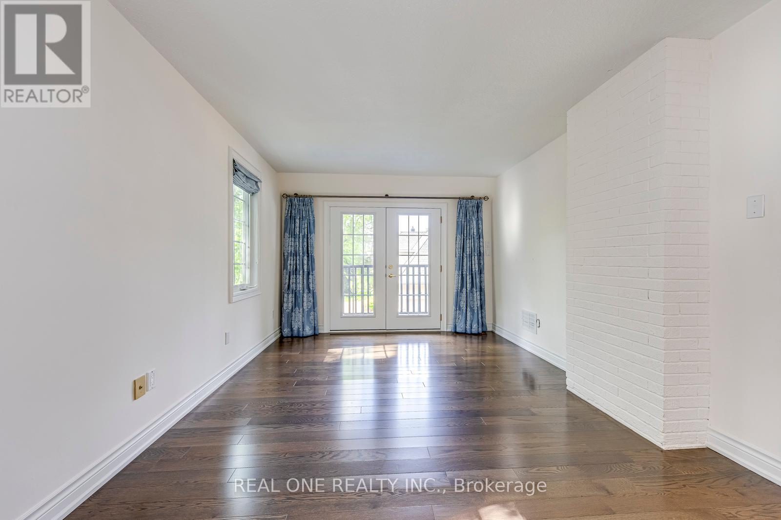 Photo 13 of 308 Morrison Road, Oakville ON