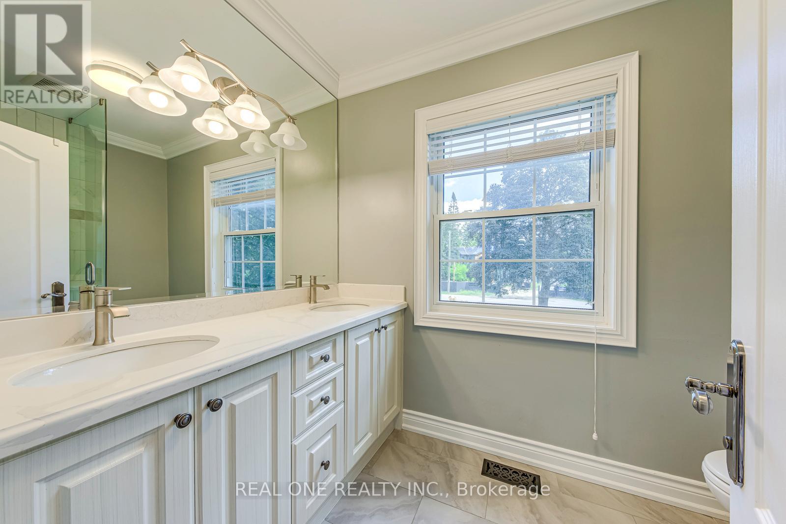Photo 14 of 308 Morrison Road, Oakville ON