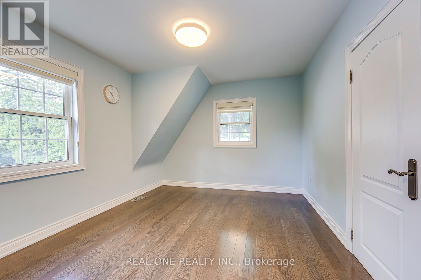 Photo 29 of 308 Morrison Road, Oakville ON