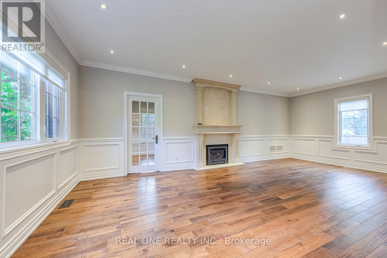 Photo 24 of 308 Morrison Road, Oakville ON