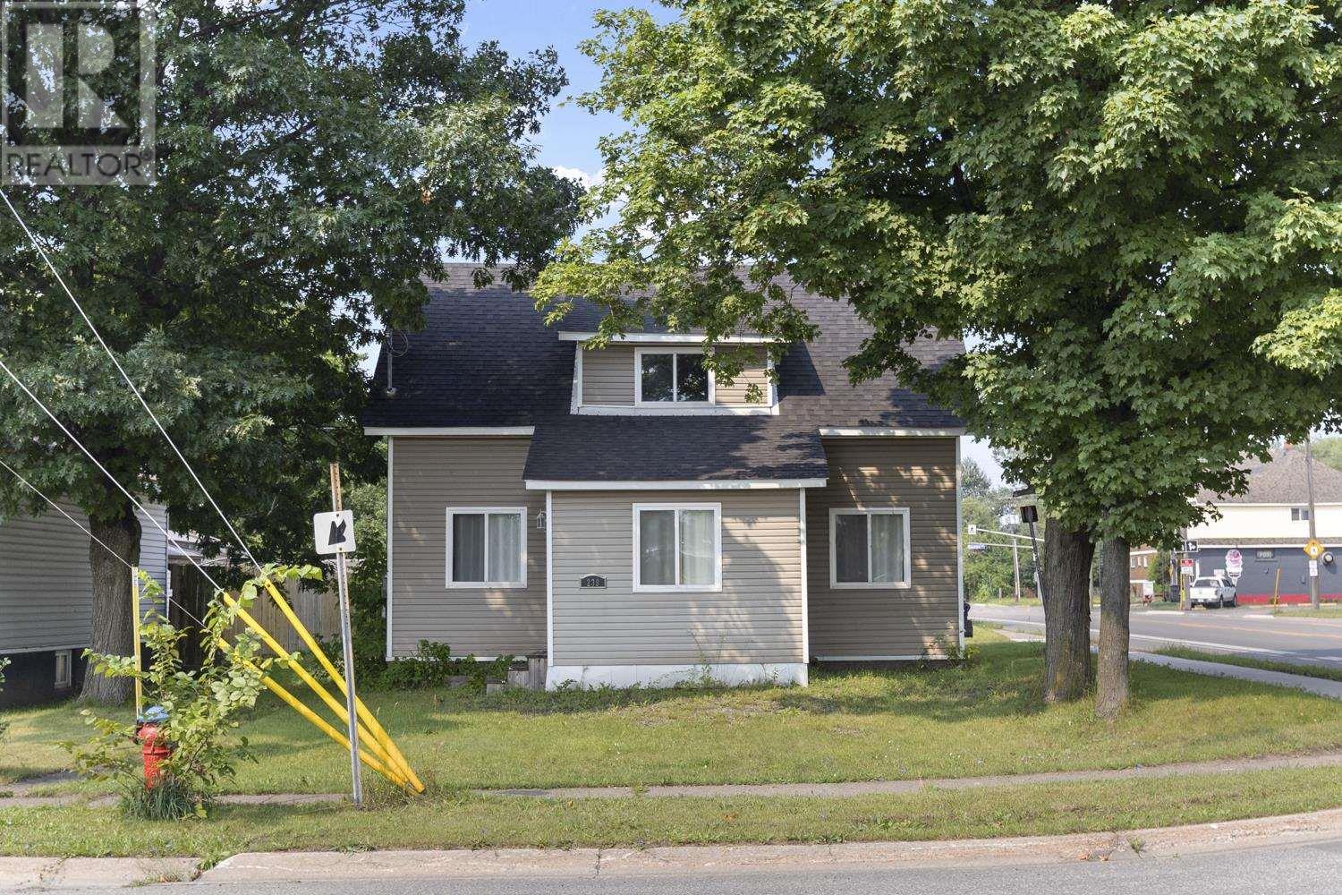 Photo 35 of 239 Letcher St, Sault Ste Marie ON