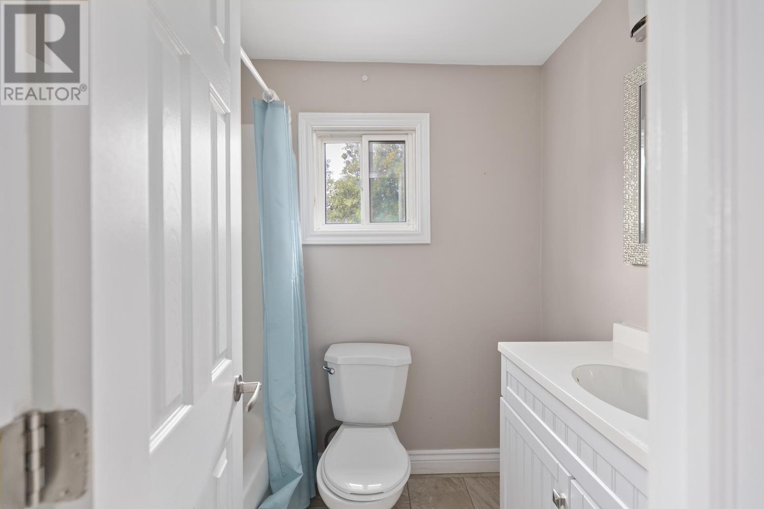 Photo 4 of 239 Letcher St, Sault Ste Marie ON