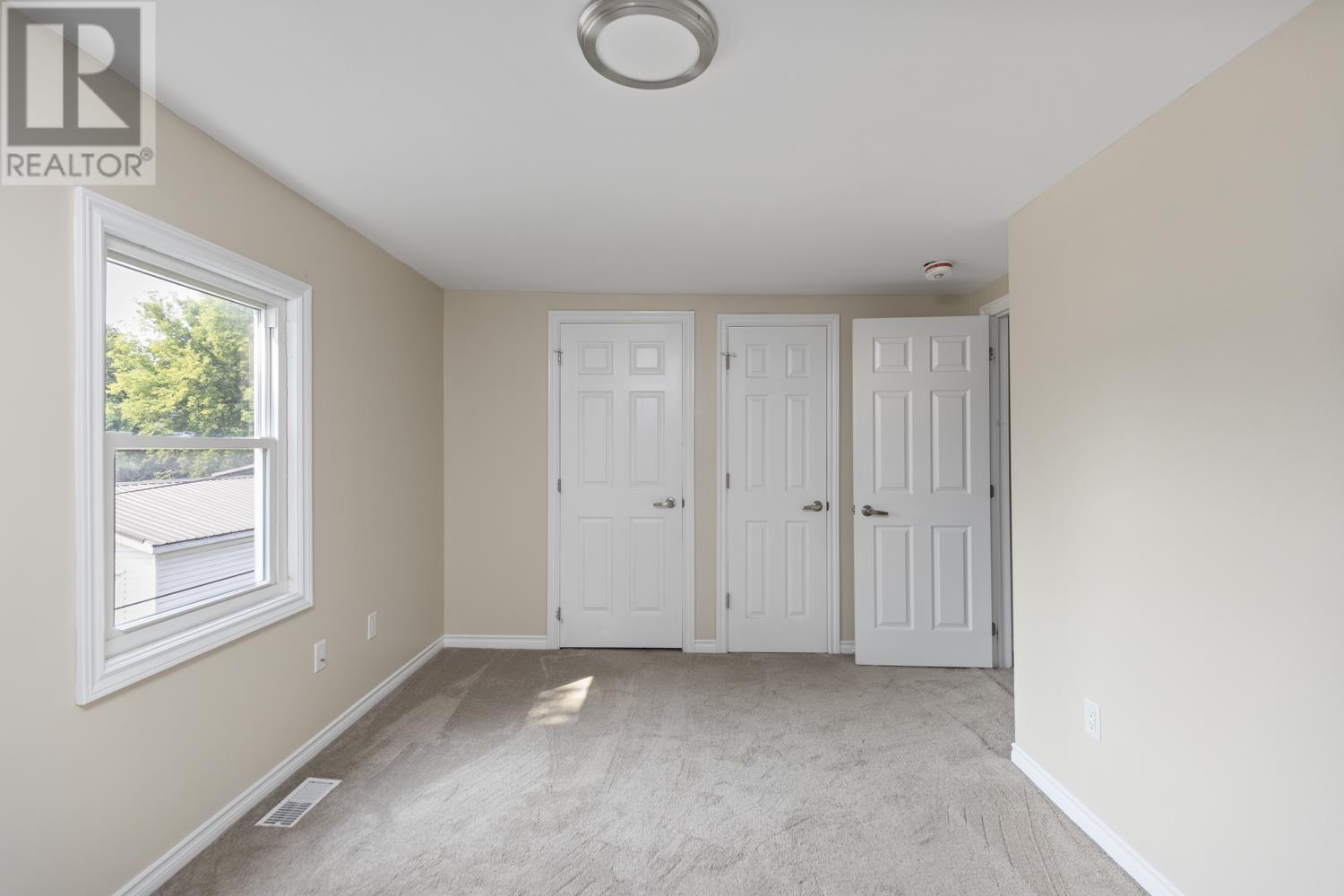 Photo 29 of 239 Letcher St, Sault Ste Marie ON