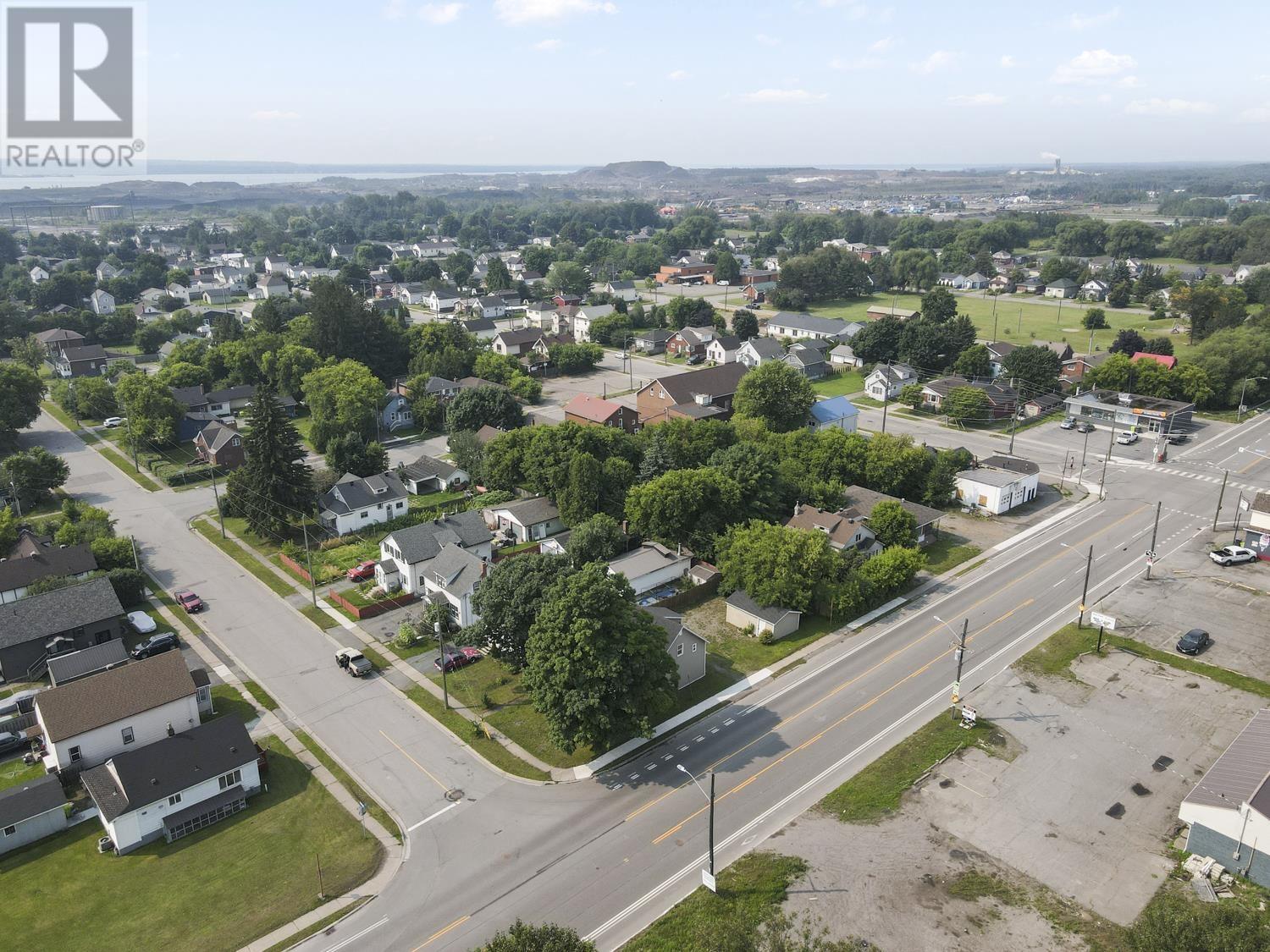 Photo 13 of 239 Letcher St, Sault Ste Marie ON