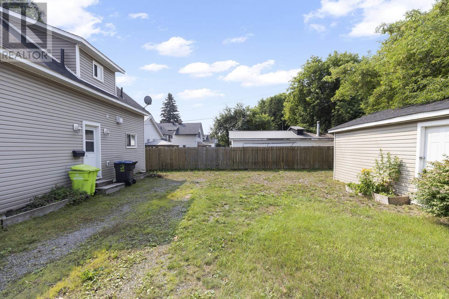 Photo 31 of 239 Letcher St, Sault Ste Marie ON