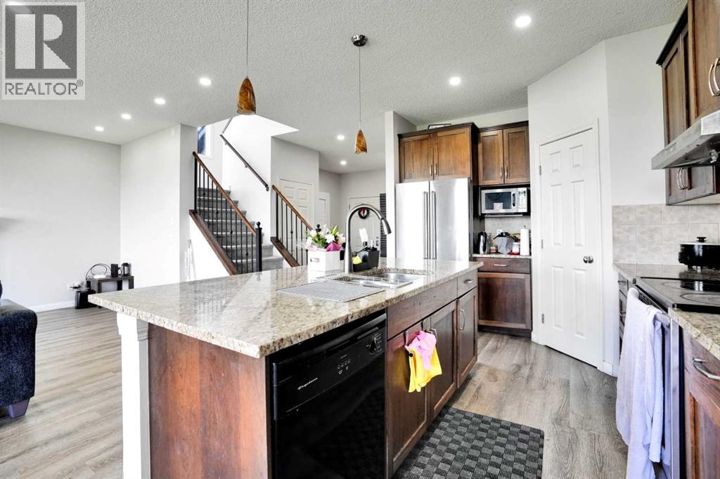 Photo 15 of 85 Boulder Creek Manor Se, Langdon AB