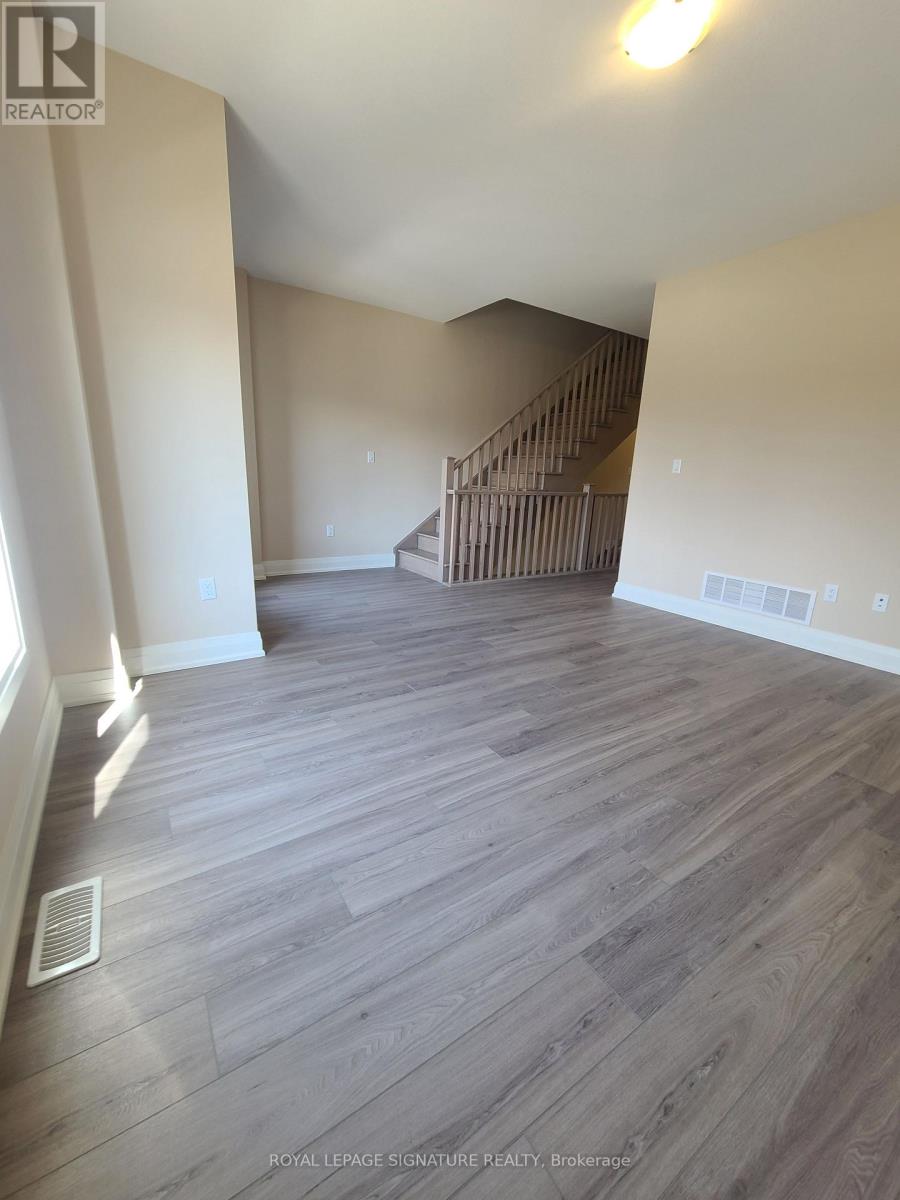 Photo 7 of 3287 Homestead Drive, Hamilton ON