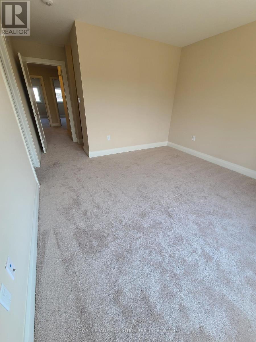 Photo 17 of 3287 Homestead Drive, Hamilton ON