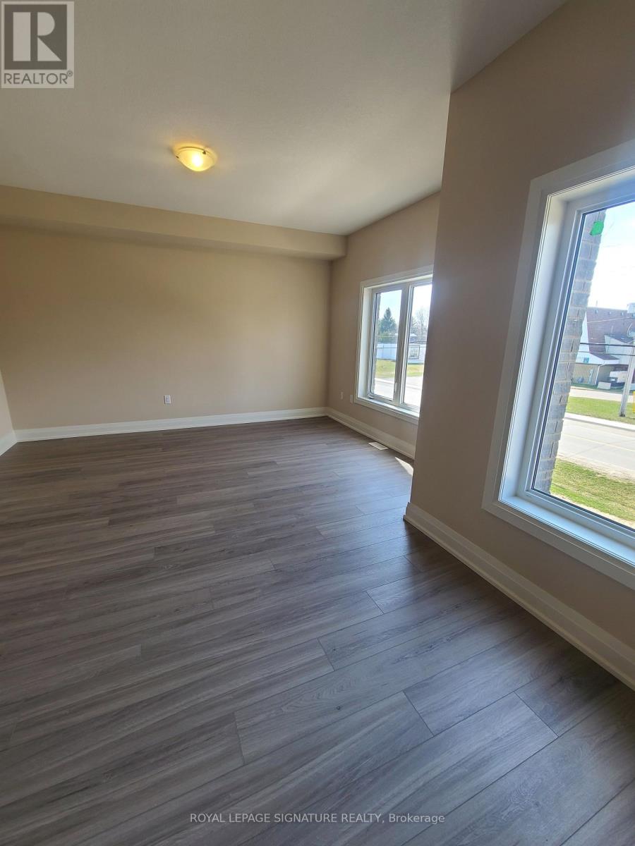 Photo 5 of 3287 Homestead Drive, Hamilton ON