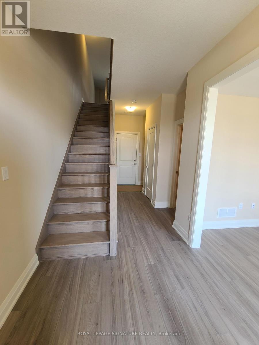 Photo 1 of 3287 Homestead Drive, Hamilton ON