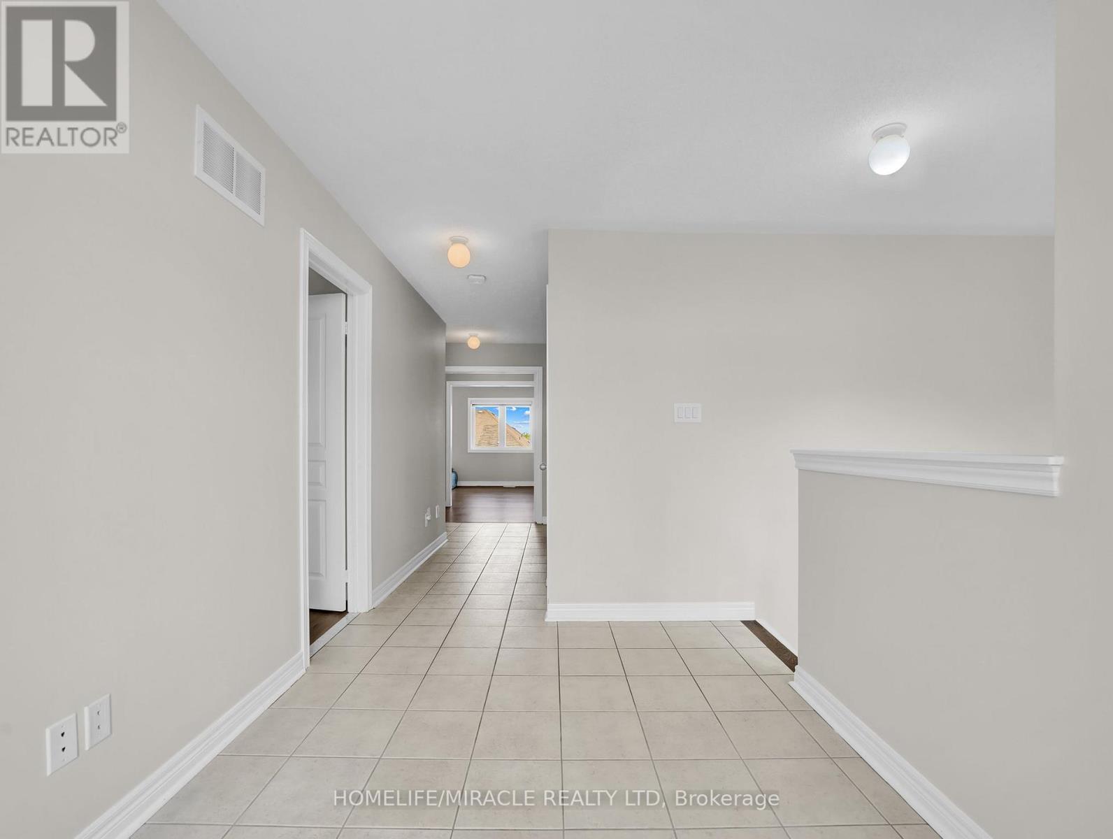Photo 23 of 26 Stephenson Road, Brantford ON