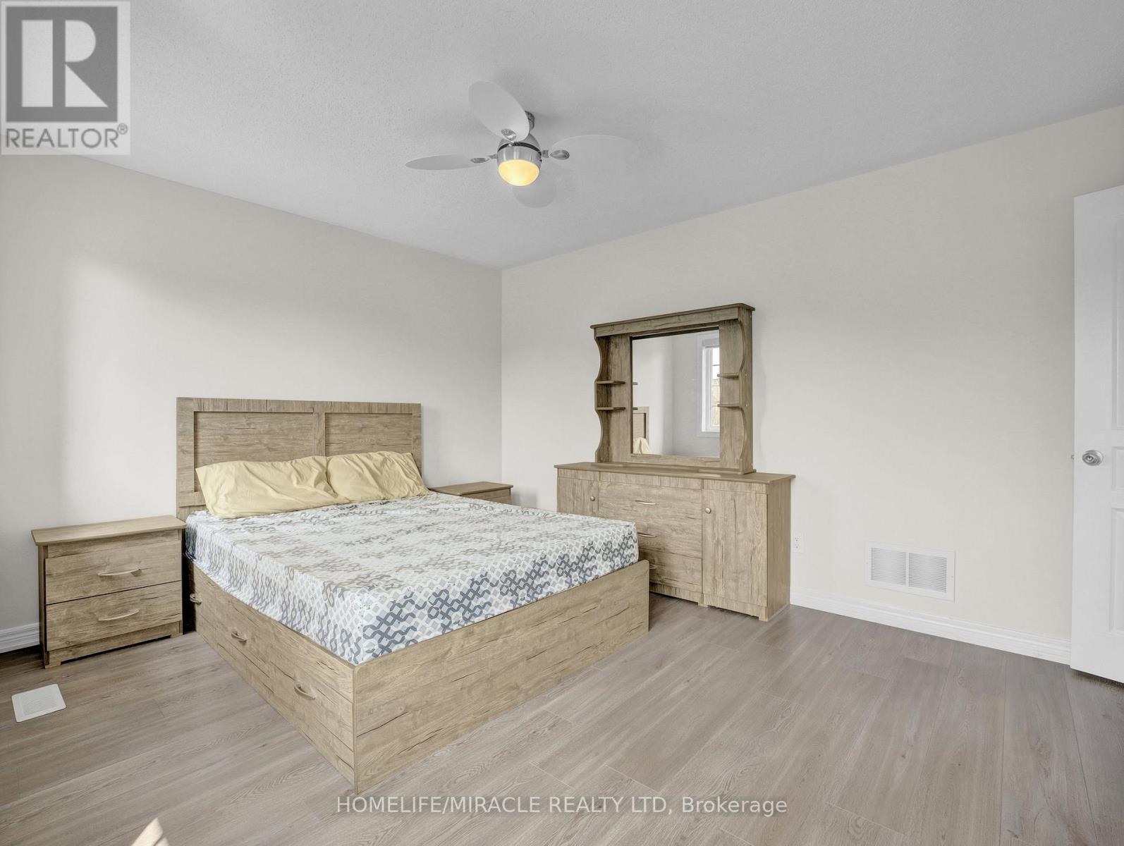 Photo 26 of 26 Stephenson Road, Brantford ON