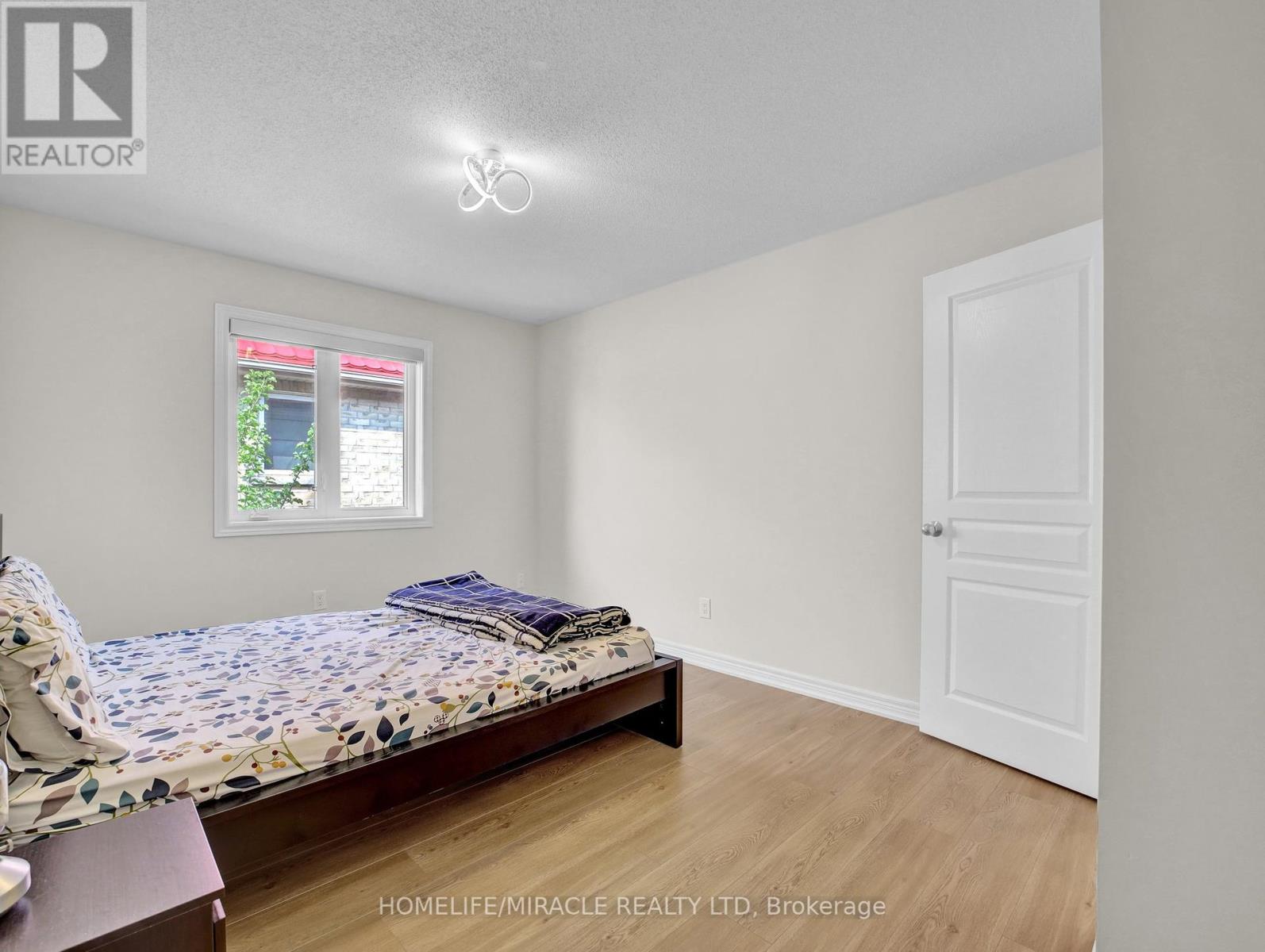Photo 29 of 26 Stephenson Road, Brantford ON