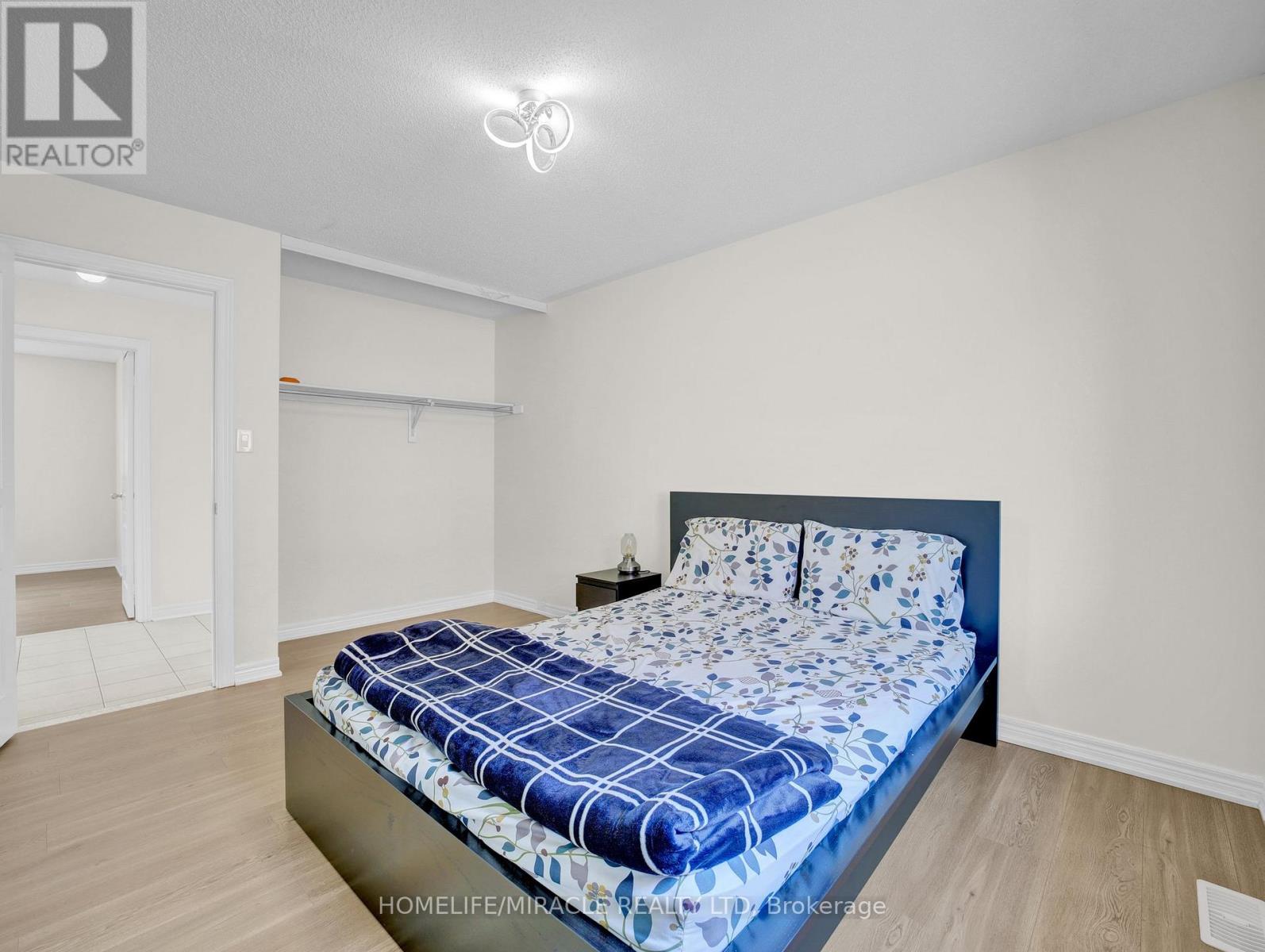 Photo 30 of 26 Stephenson Road, Brantford ON