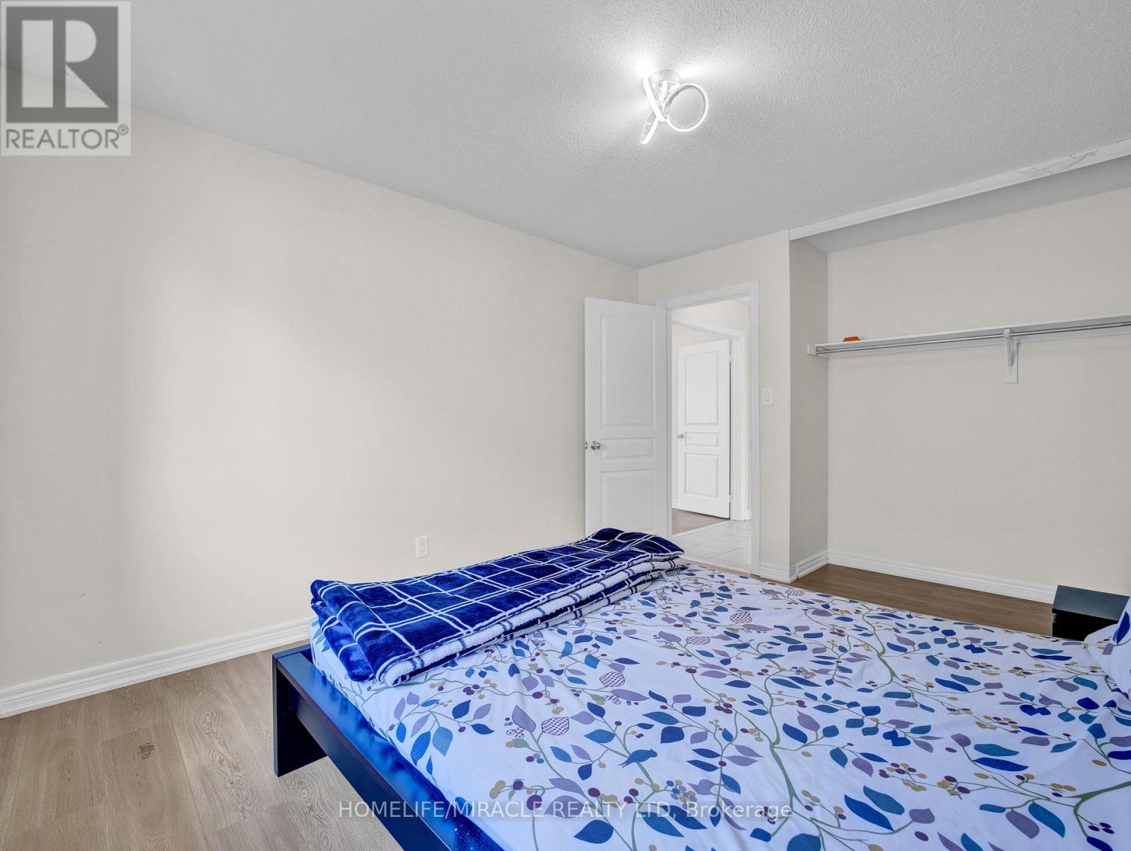 Photo 31 of 26 Stephenson Road, Brantford ON