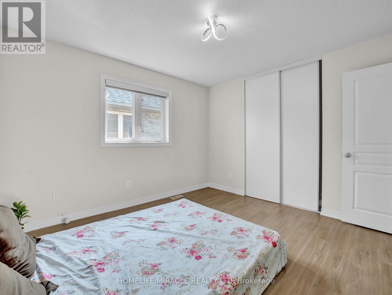 Photo 32 of 26 Stephenson Road, Brantford ON