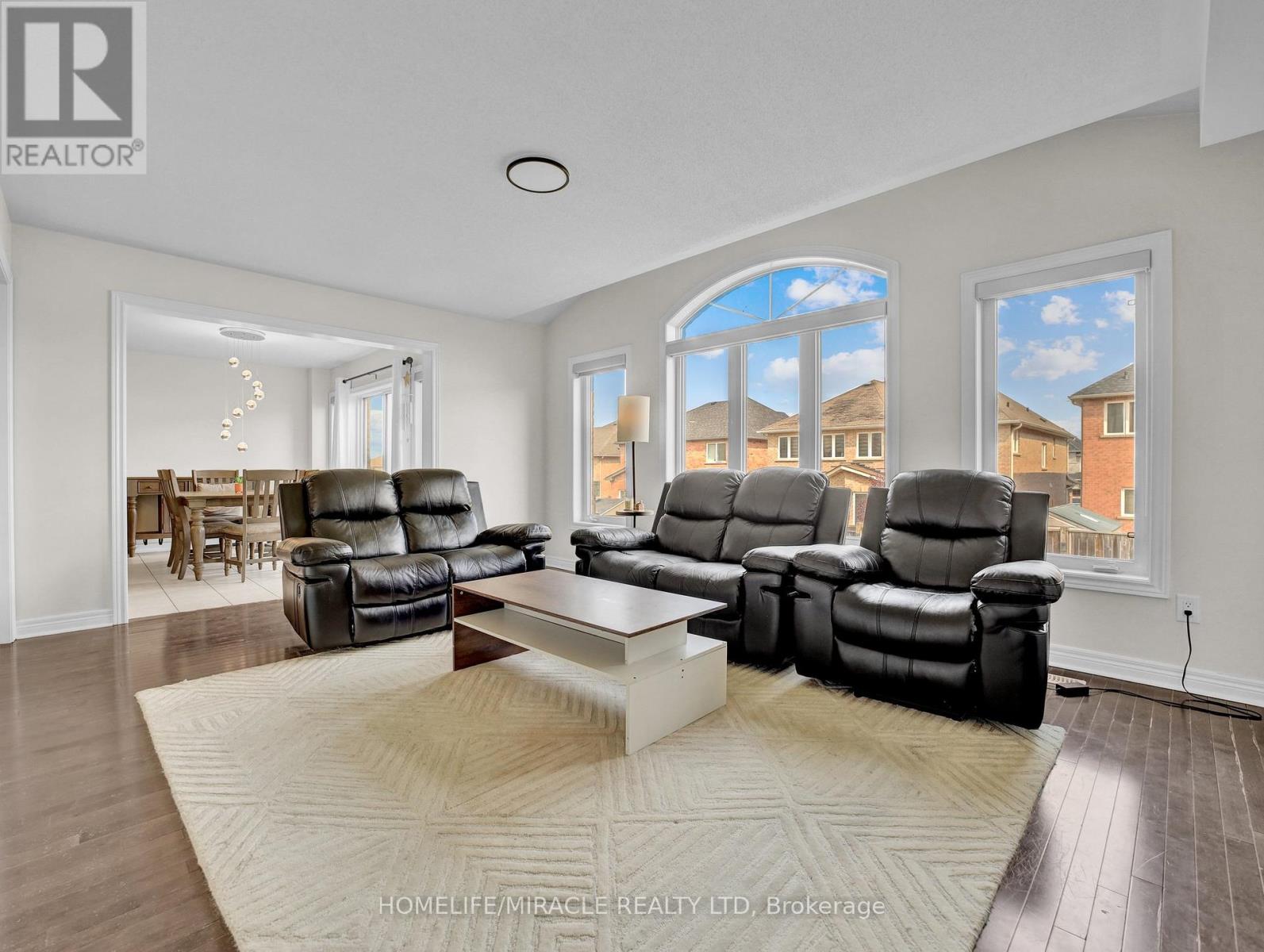 Photo 5 of 26 Stephenson Road, Brantford ON